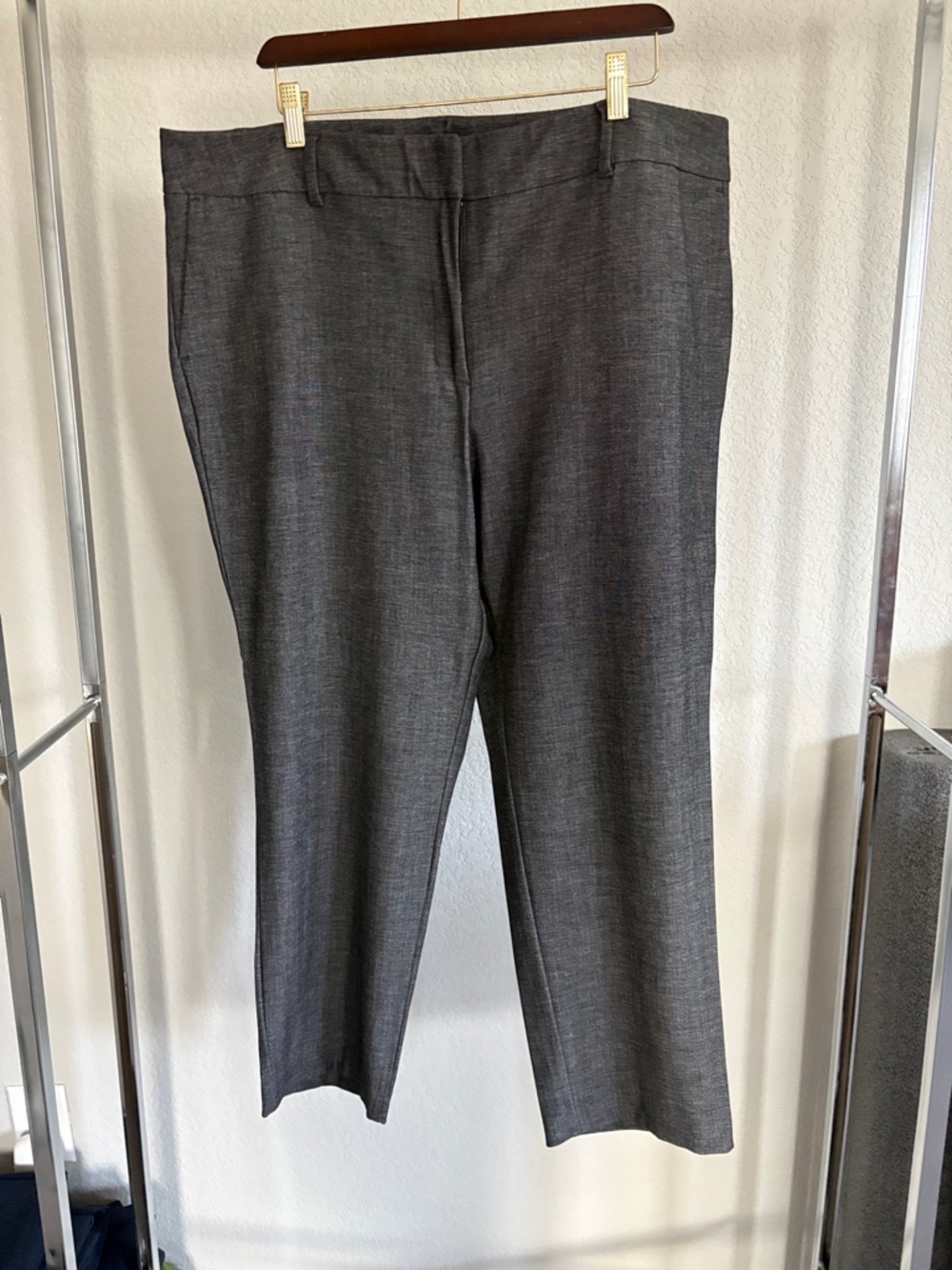 Ann Taylor Factory Charcoal Straight-Leg Dress Pants